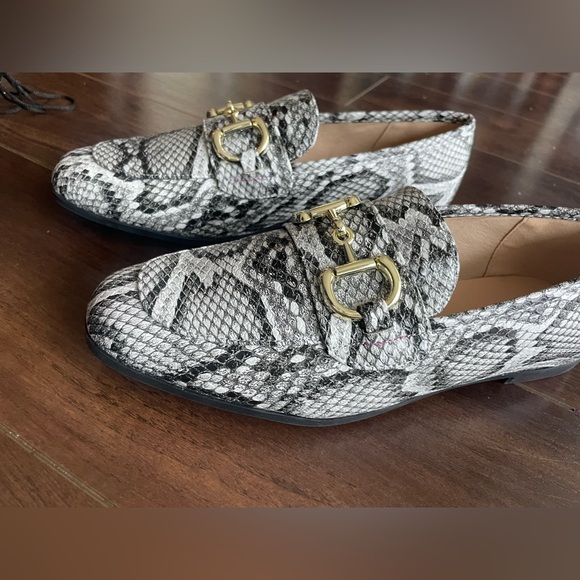 Black & White Slip On Loafer - Picture 13 of 14